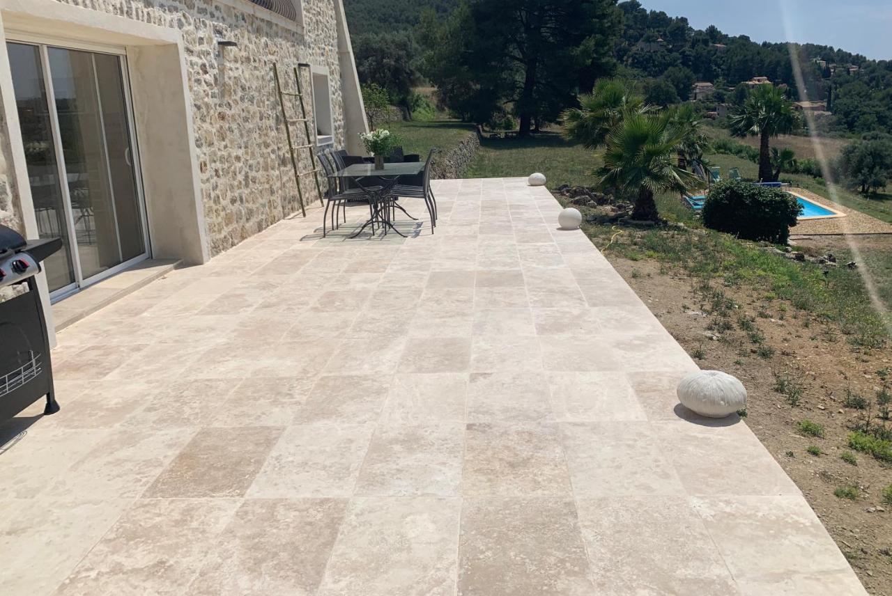 La Venturonne Appartement Neuf Rez De Jardin 45 M2 Vue Mer Et Vignes 10 Mn Des Plages Le Beausset Exteriör bild