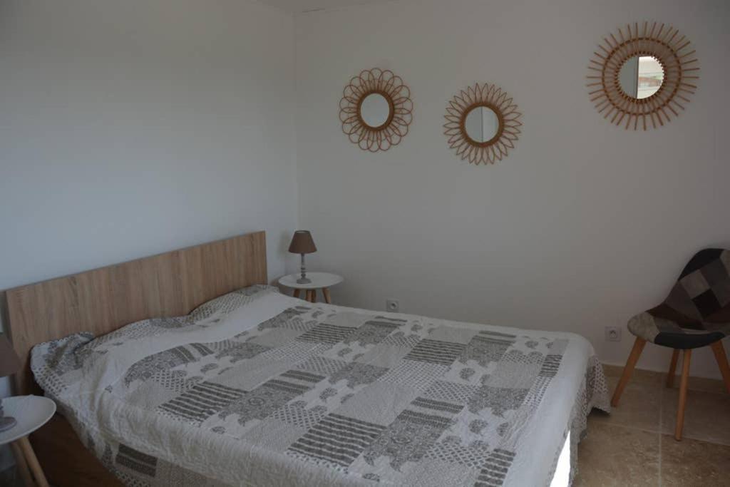 La Venturonne Appartement Neuf Rez De Jardin 45 M2 Vue Mer Et Vignes 10 Mn Des Plages Le Beausset Exteriör bild