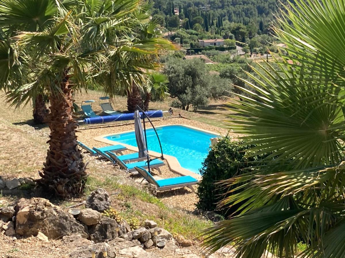 La Venturonne Appartement Neuf Rez De Jardin 45 M2 Vue Mer Et Vignes 10 Mn Des Plages Le Beausset Exteriör bild
